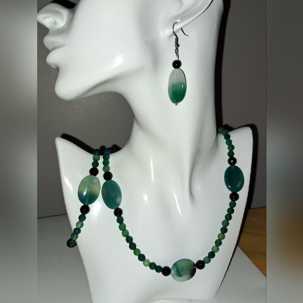 Green, Black & White Banded Agate Gemstone Set- Necklace, Bracelet & Earrings